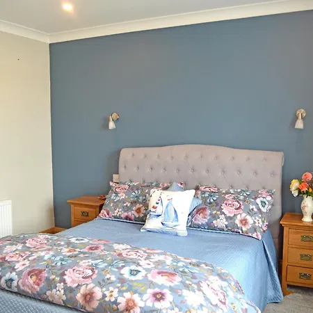 The Waters Edge Holiday home Aughris