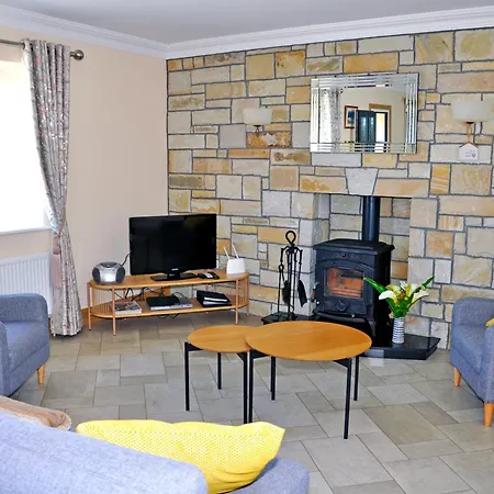 The Waters Edge * Aughris