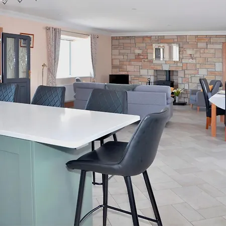 The Waters Edge * Aughris